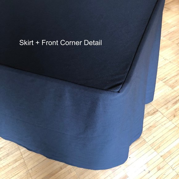 SET/3 Black Fitted 6-8-Ft Tablecloths - Picture 5 of 8